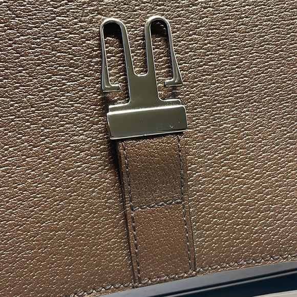 Authentic GUCCI brown leather clutch wristlet bag with dustcover COA and card - Picture 10 of 11